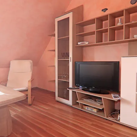 Backbord Im Zentrum Von Röbel