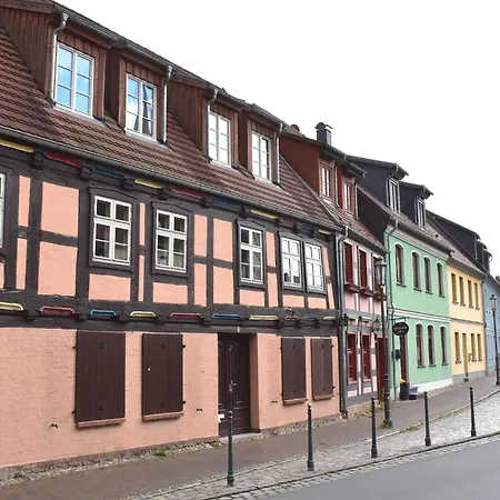 Backbord Im Zentrum Von Apartmán Röbel